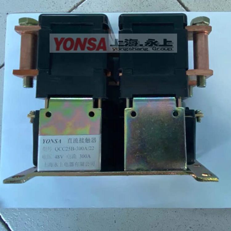 QCC25B-300A/22ֱ���Ӵ���