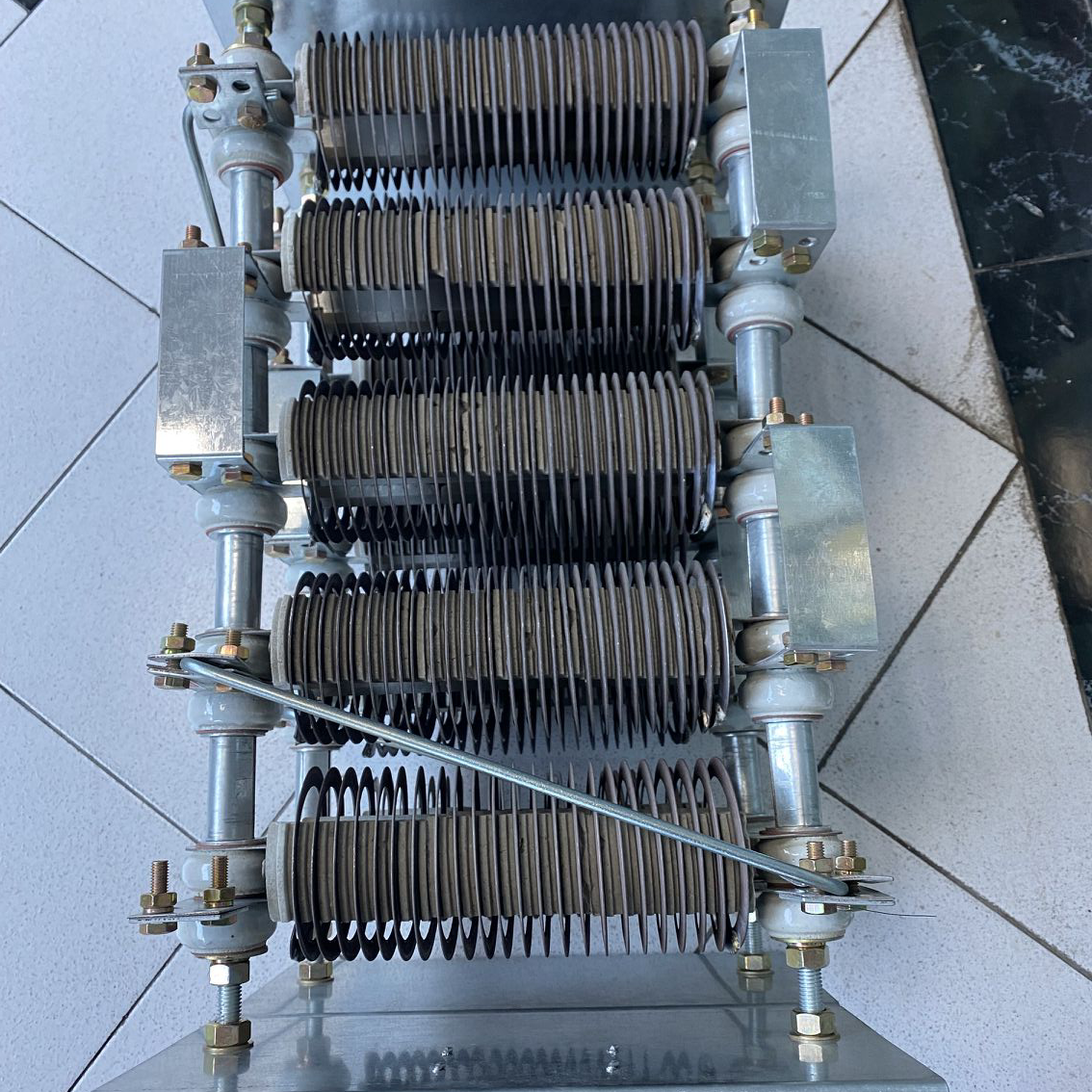 �Ϻ����ϵ�����RT52-8/2D�𶯵���������